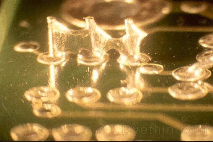 Inconsistent flux may cause these solder marks Inconsistent flux may cause these solder marks