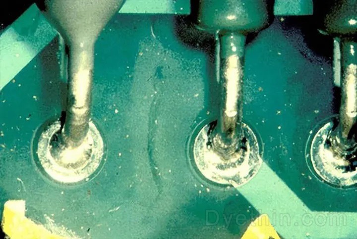 The adhesive contamination on the surface of the pad resulted in this missing solder The adhesive contamination on the surface of the pad resulted in this missing solder