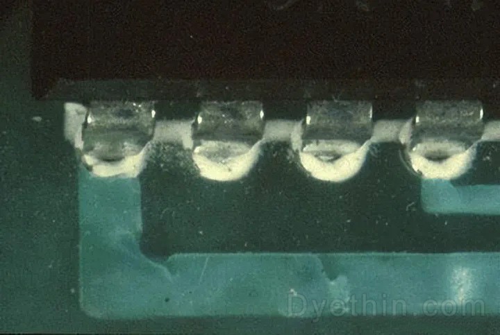 The legend on the PCB contaminates the top of the electroplated through hole The legend on the PCB contaminates the top of the electroplated through hole