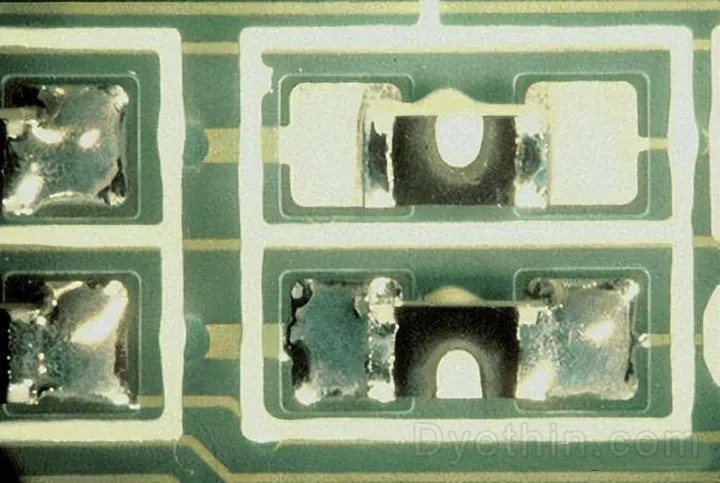 The circuit board may not be correctly placed on the finger conveyor or in the tray The circuit board may not be correctly placed on the finger conveyor or in the tray